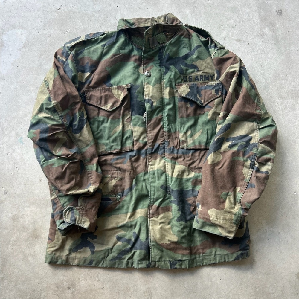 Vintage US Army M-65 Woodland Camo Field Jacket Medium Regular Military Utility